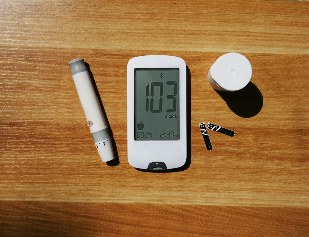 Snacking wisely for blood sugar health